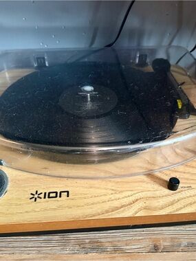 Black Turntable with Wood-Grain Base